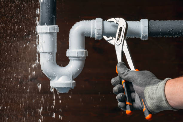 Professional Drain Cleaning technician working in Gates, OR
